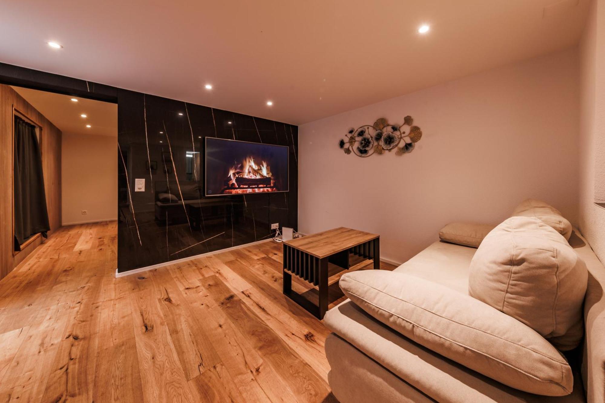 Mit Exklusivem Whirlpool Und Sauna *