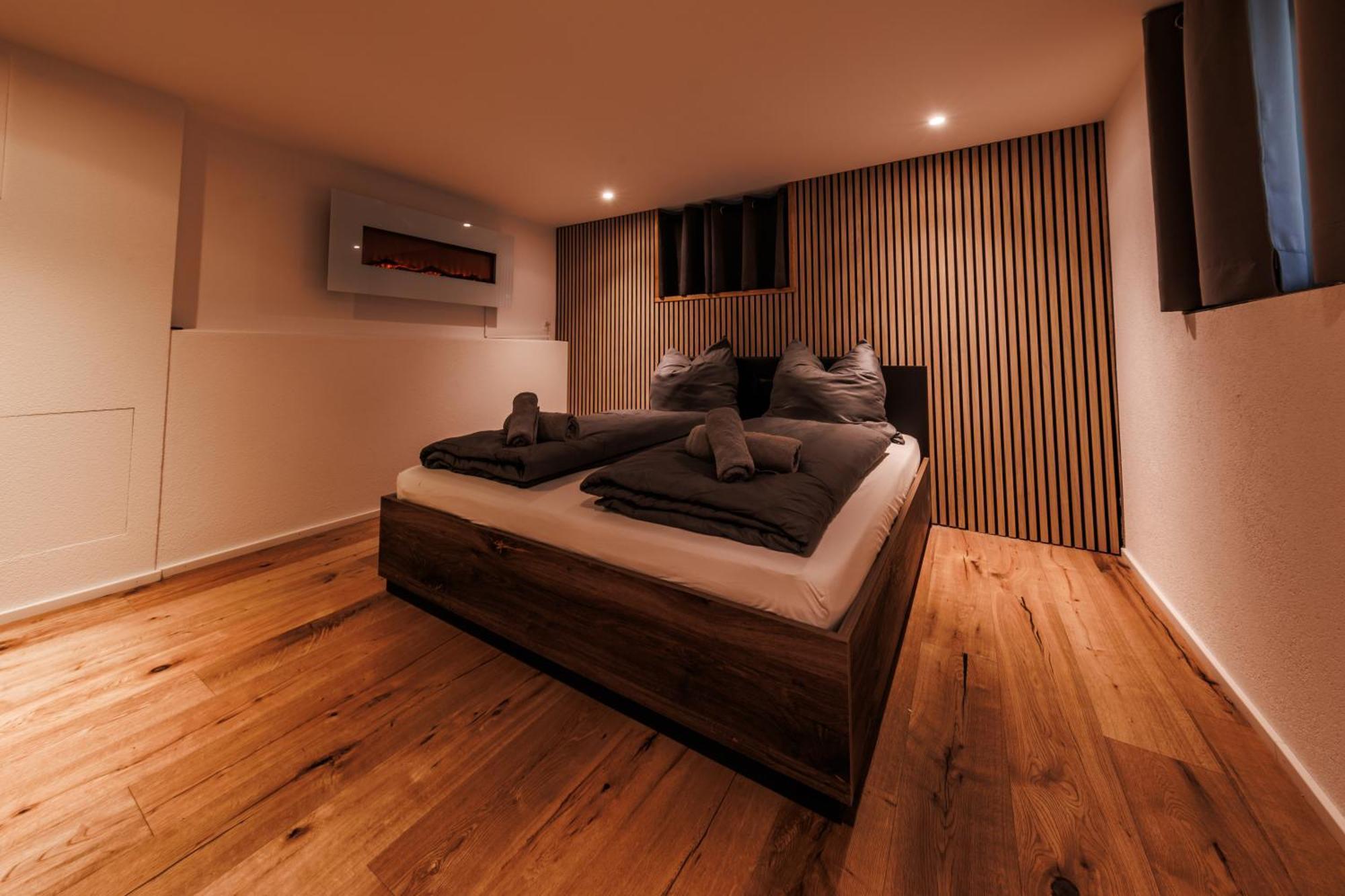 Mit Exklusivem Whirlpool Und Sauna Winterthur